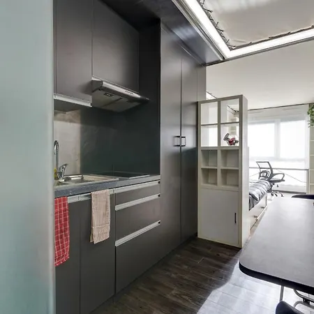 04 - Le Lokup - Wifi - Proche Tram Lägenhet